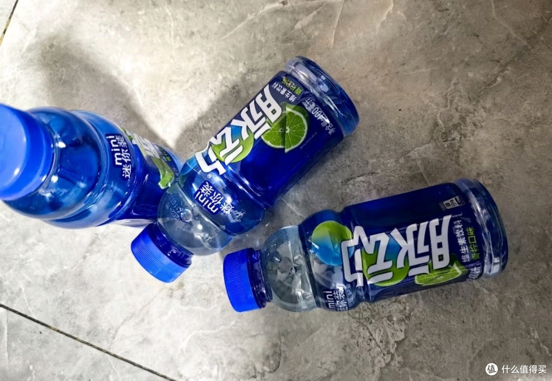 打工人必备!脉动青柠小瓶饮料:低糖维C,活力续航💪