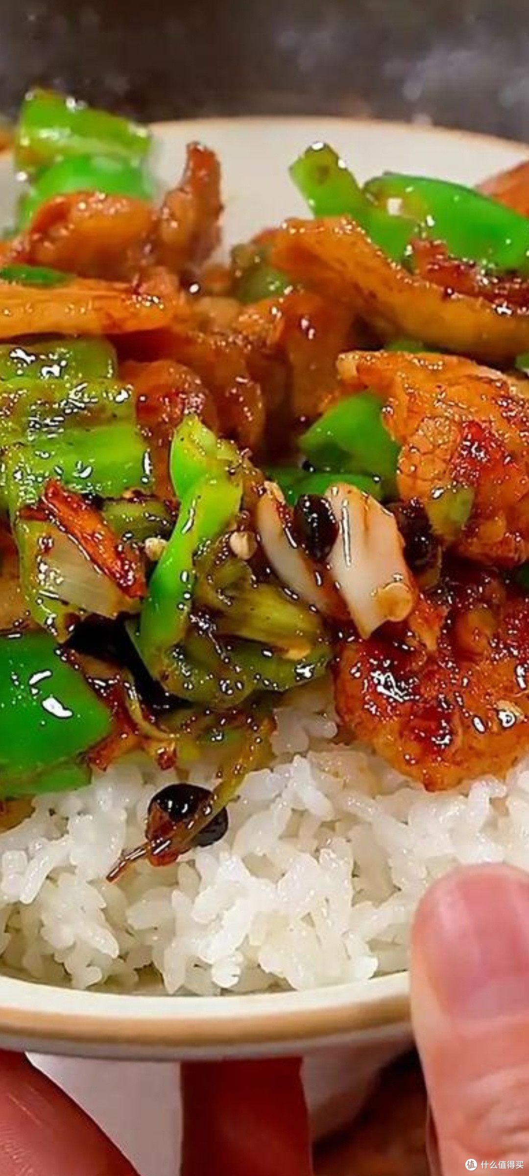 打工人的辣椒炒肉带饭时光:暖胃又暖心