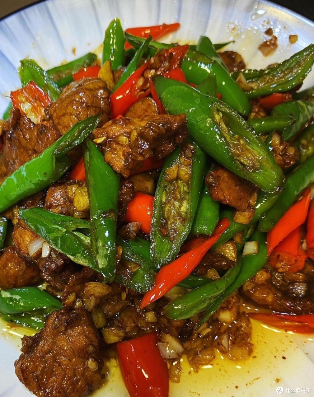 打工人的辣椒炒肉带饭时光:暖胃又暖心