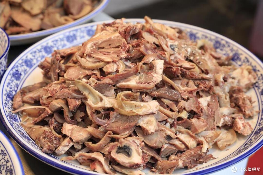才知道,陕西最好吃的不是“回民街”,是这10个地方,当地人最爱
