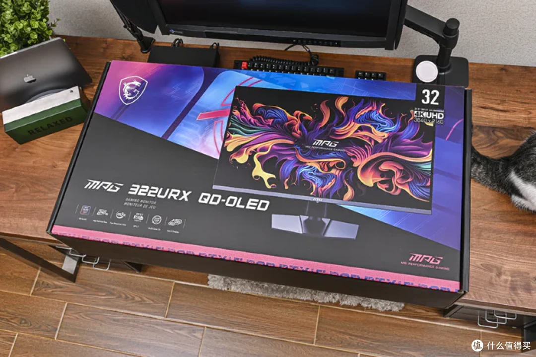4K 240Hz DP2.1 高刷——微星 MPG 322URX QD-OLED 流光开箱简测