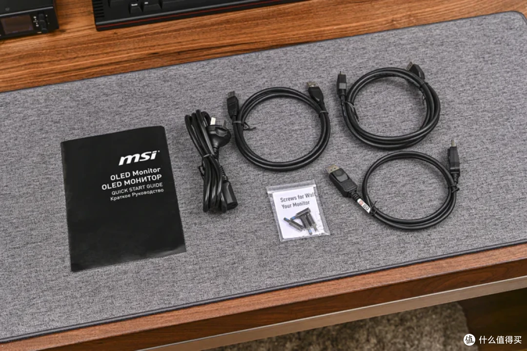 4K 240Hz DP2.1 高刷——微星 MPG 322URX QD-OLED 流光开箱简测