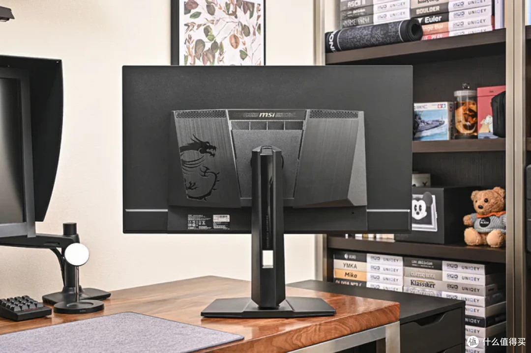 4K 240Hz DP2.1 高刷——微星 MPG 322URX QD-OLED 流光开箱简测