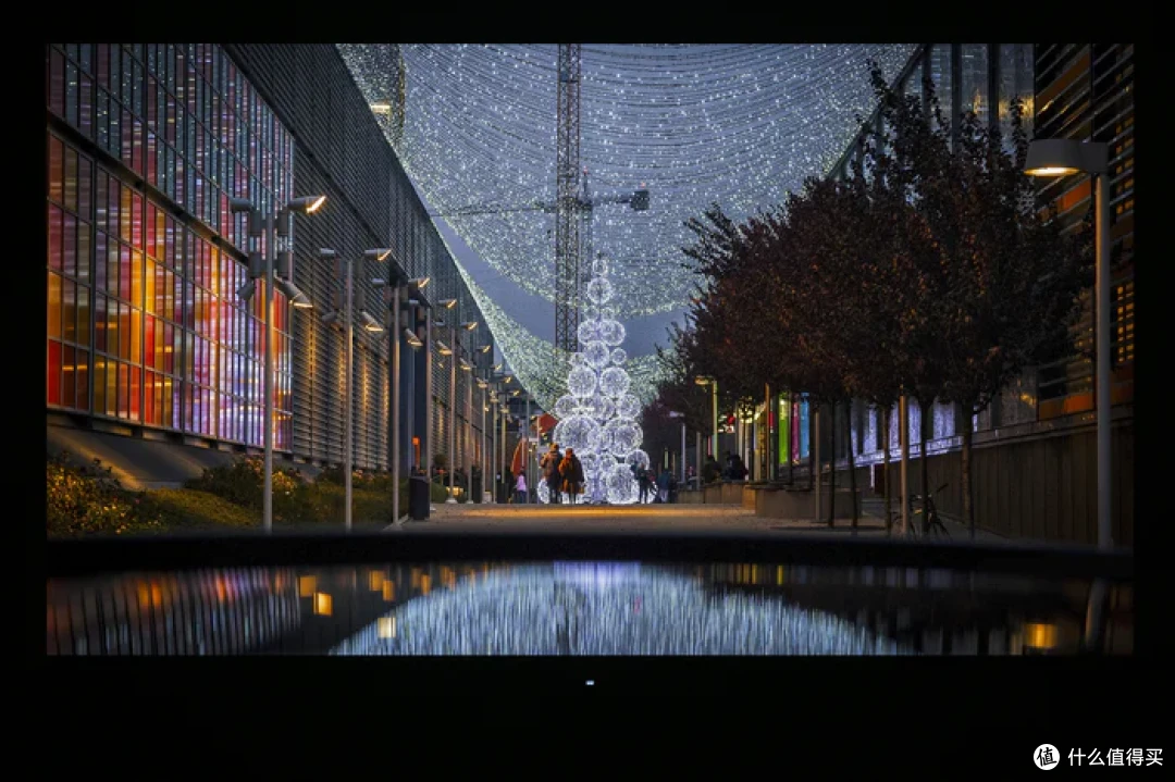 4K 240Hz DP2.1 高刷——微星 MPG 322URX QD-OLED 流光开箱简测