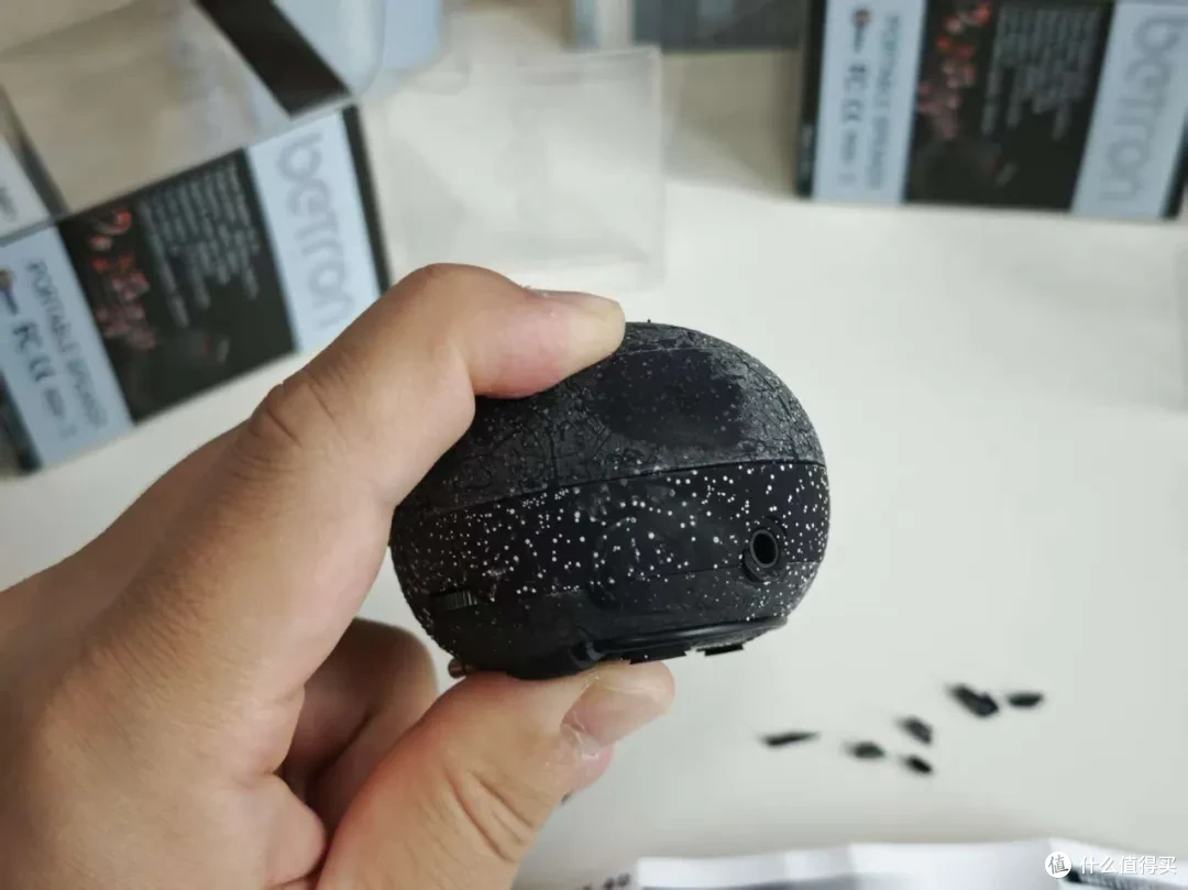 三个mini音箱11.8元包邮,音质大超预期,但亲肤材质是败笔