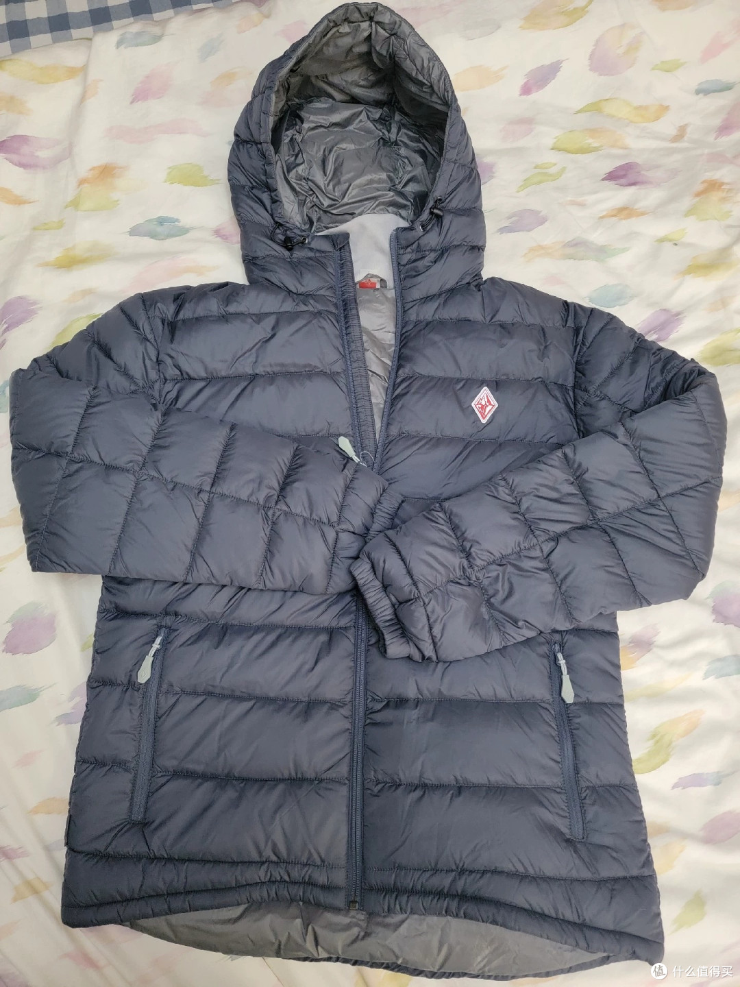 年后再买黑冰鹅绒羽绒服 F8102,好像也只便宜一点点