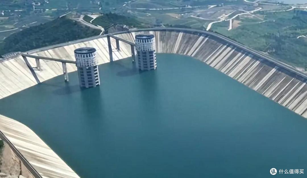 我国花192亿元,建造了座全球最大抽水蓄能电站,一年发电66亿度