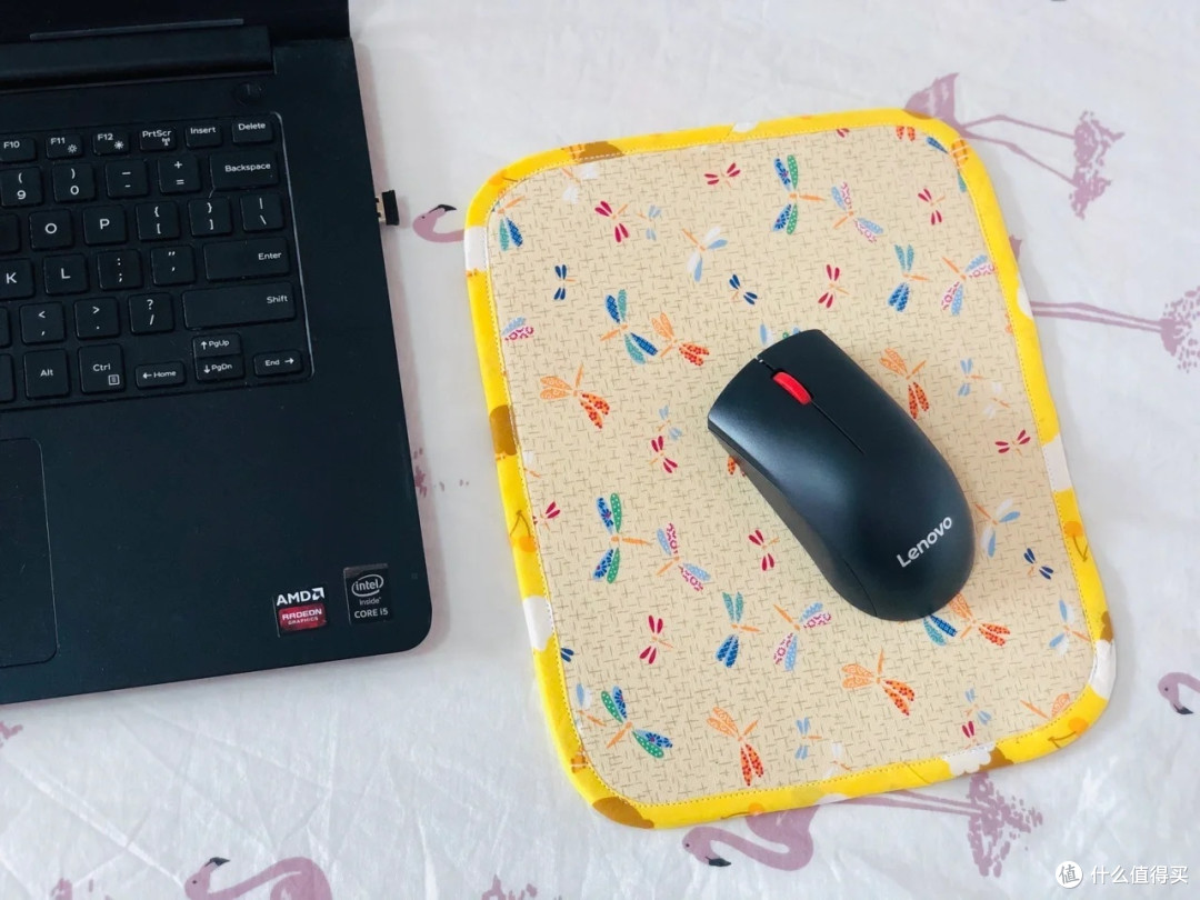 DIY生活小工具:手工创意鼠标垫和手机支架
