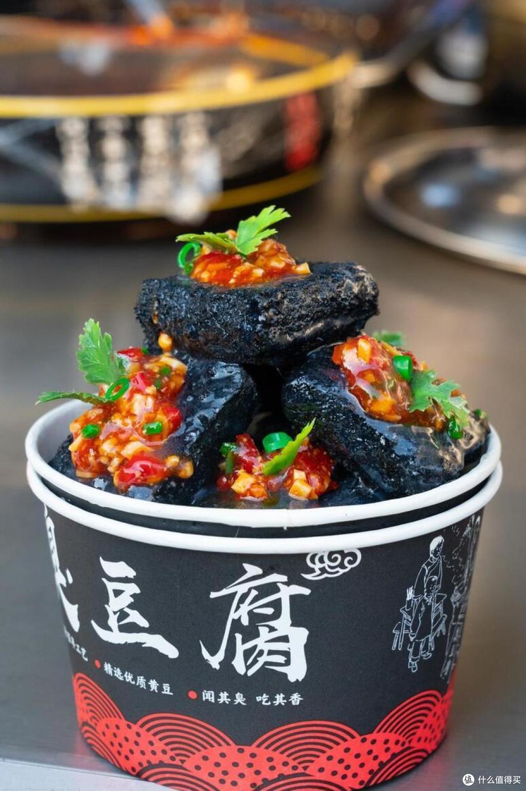 我，山东人，2年走过30座城，认为最热闹的美食街，莫过于这10条