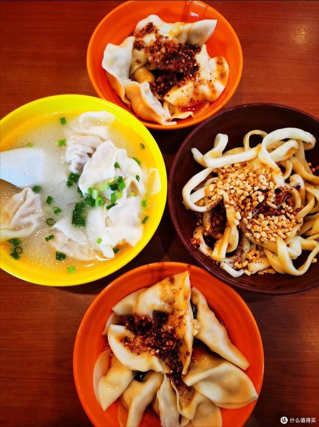 我，山东人，2年走过30座城，认为最热闹的美食街，莫过于这10条