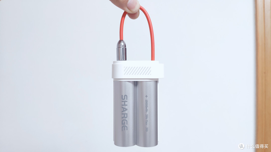 舒适与性能怎么选?闪极Pouch Mini电能匣移动电源告诉你