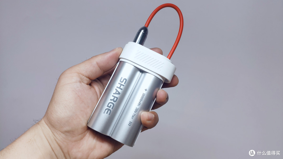 舒适与性能怎么选?闪极Pouch Mini电能匣移动电源告诉你