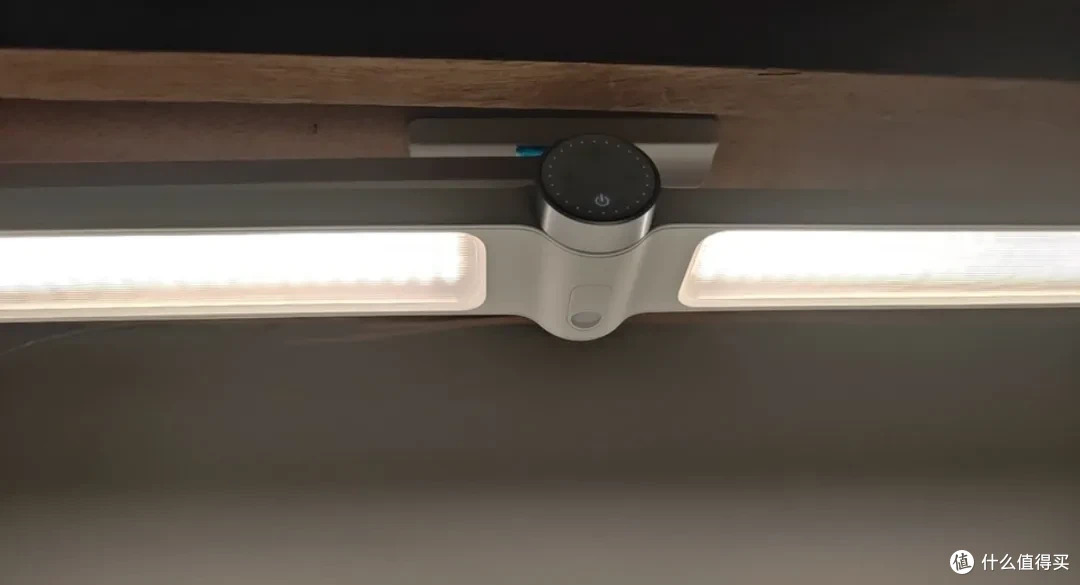 性价比超强的护眼学习灯,一夜打5折,全新比二手还便宜