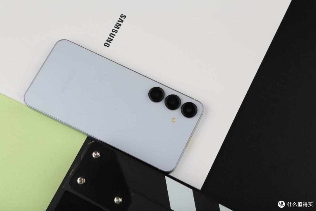 当进阶AI遇上旗舰水桶机 三星Galaxy S25+首发上手