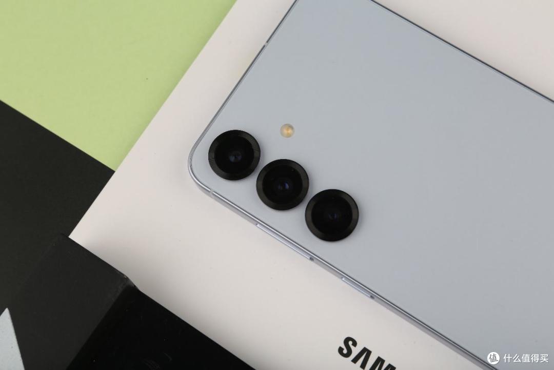 当进阶AI遇上旗舰水桶机 三星Galaxy S25+首发上手