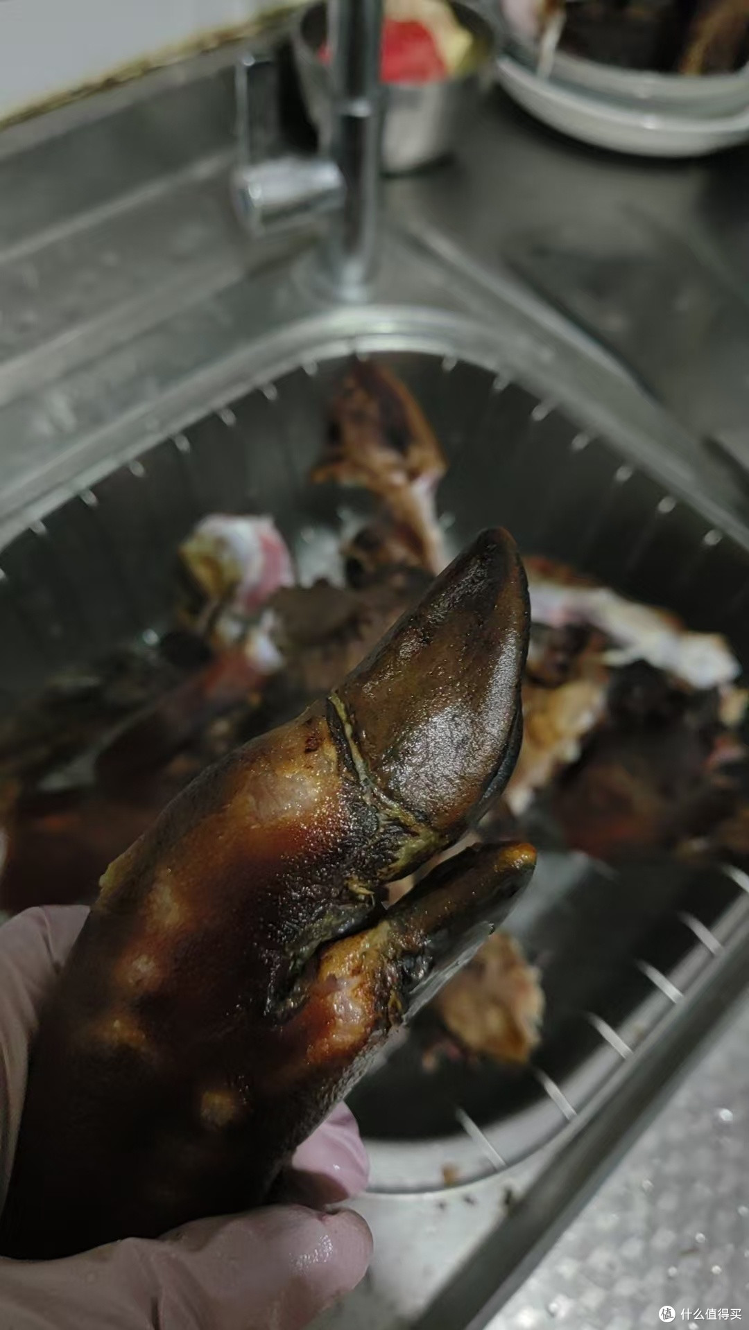 同事从贵州老家带来的熏猪肉,真的惊呆我了。