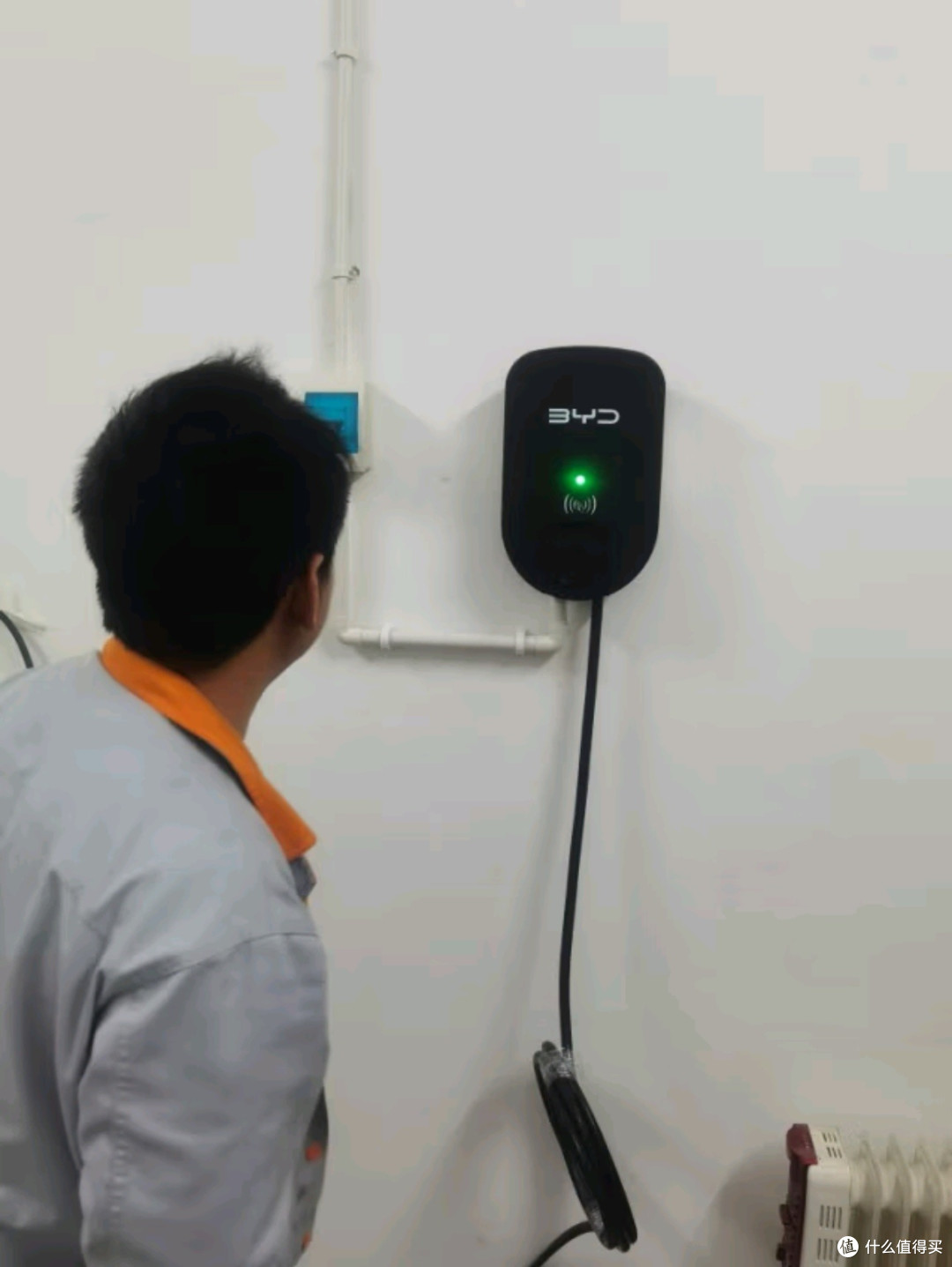 比亚迪原厂7KW新能源充电桩:为绿色出行加速,家的温馨充电站