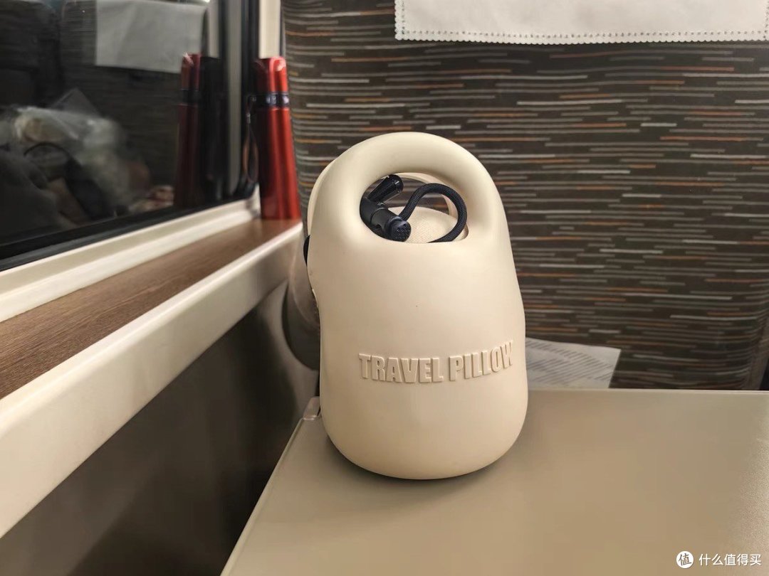 【打工人必备】这款旅行枕,让你告别颈椎疼痛,轻松应对加班!