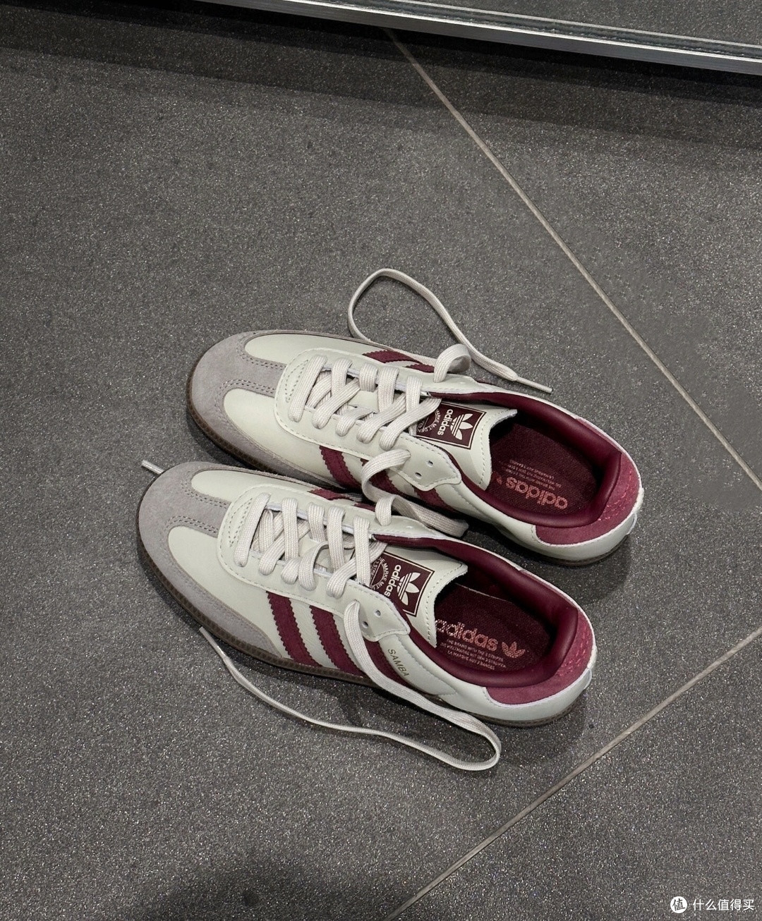 adidas Samba OG:日常穿搭的时尚密码