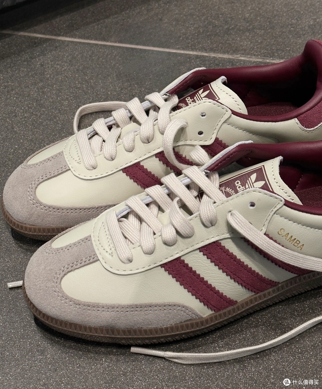 adidas Samba OG:日常穿搭的时尚密码
