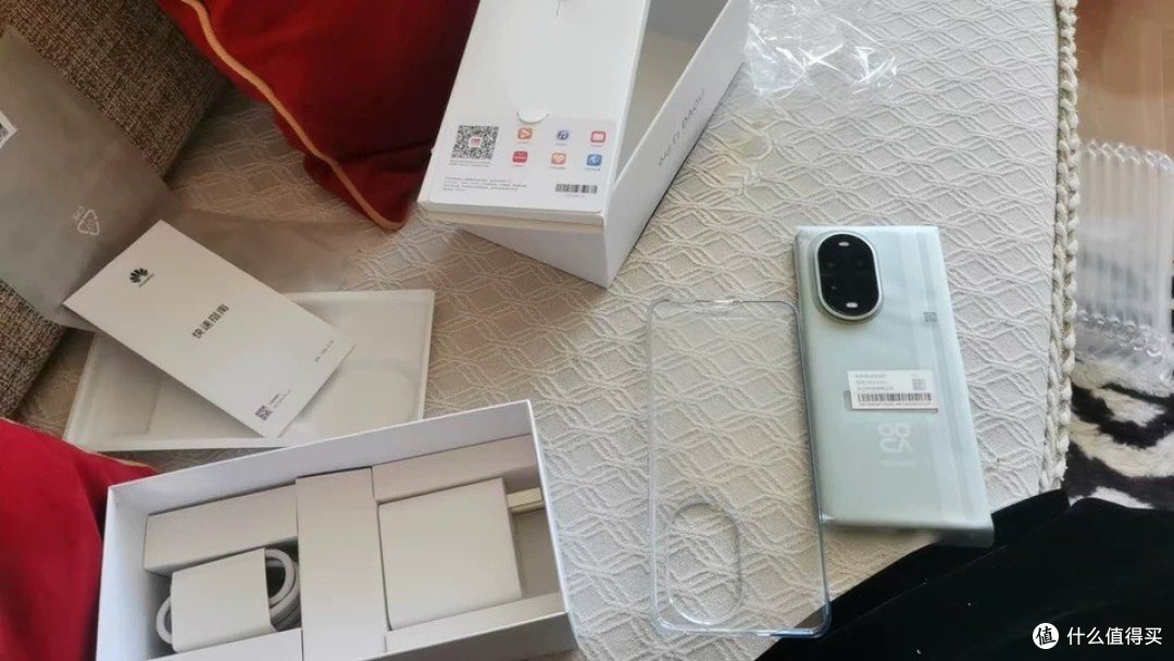 华为nova 13 Pro:前后多焦段AI修图,让你秒变摄影大师