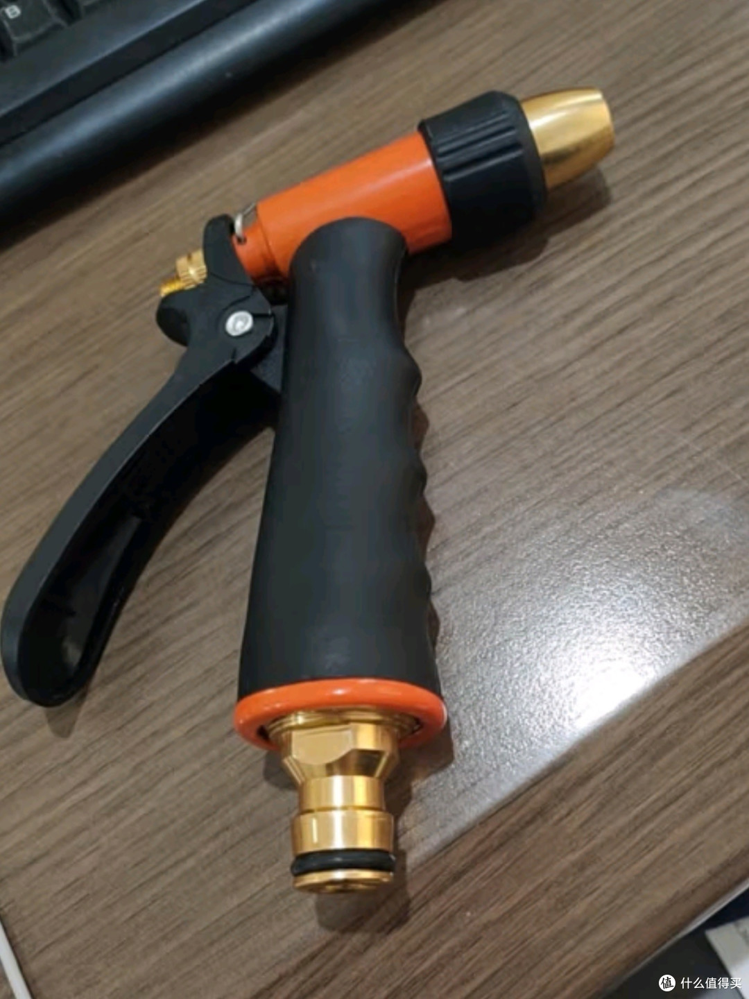 奥瑞驰高压力水枪:家用洗车新纪元,清洁生活的高效神器