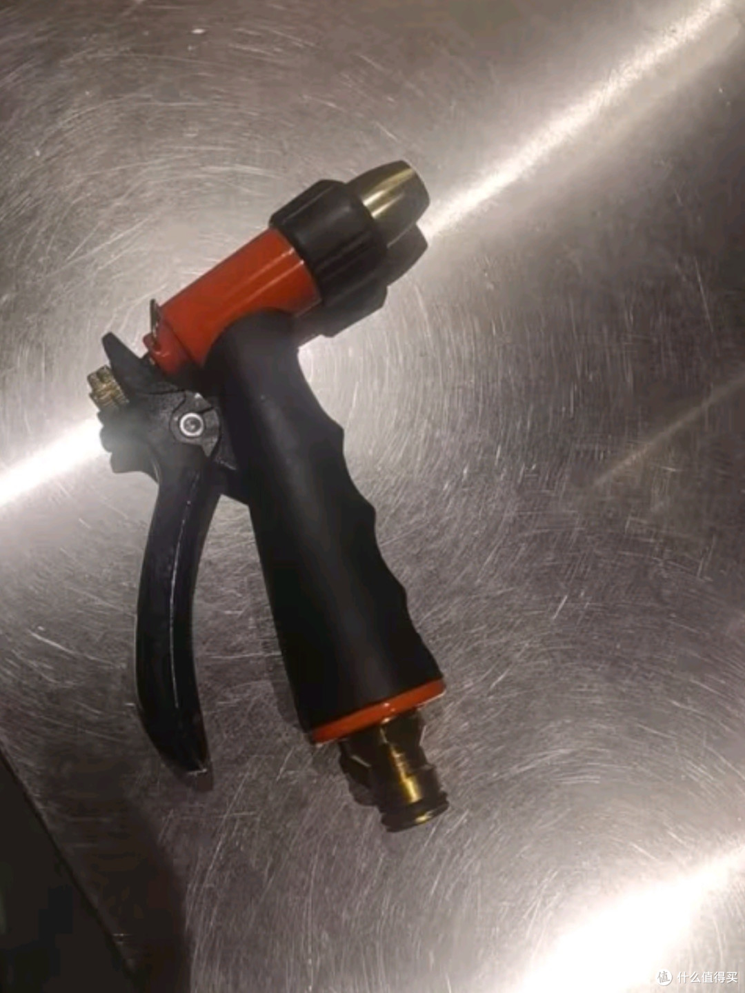 奥瑞驰高压力水枪:家用洗车新纪元,清洁生活的高效神器