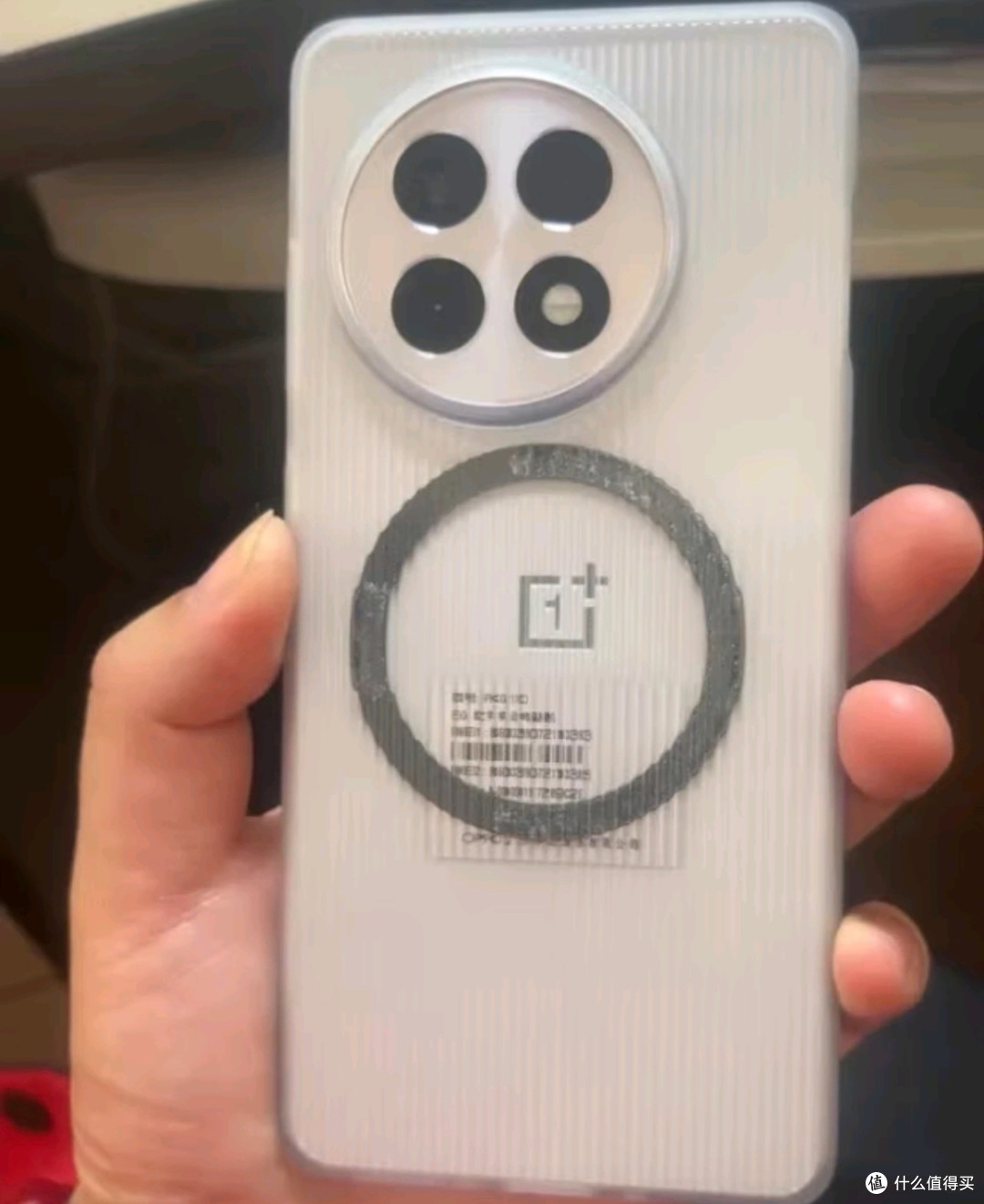 2025国补后,一加 Ace 5 12GB+256GB全速黑:高性价比手机首选