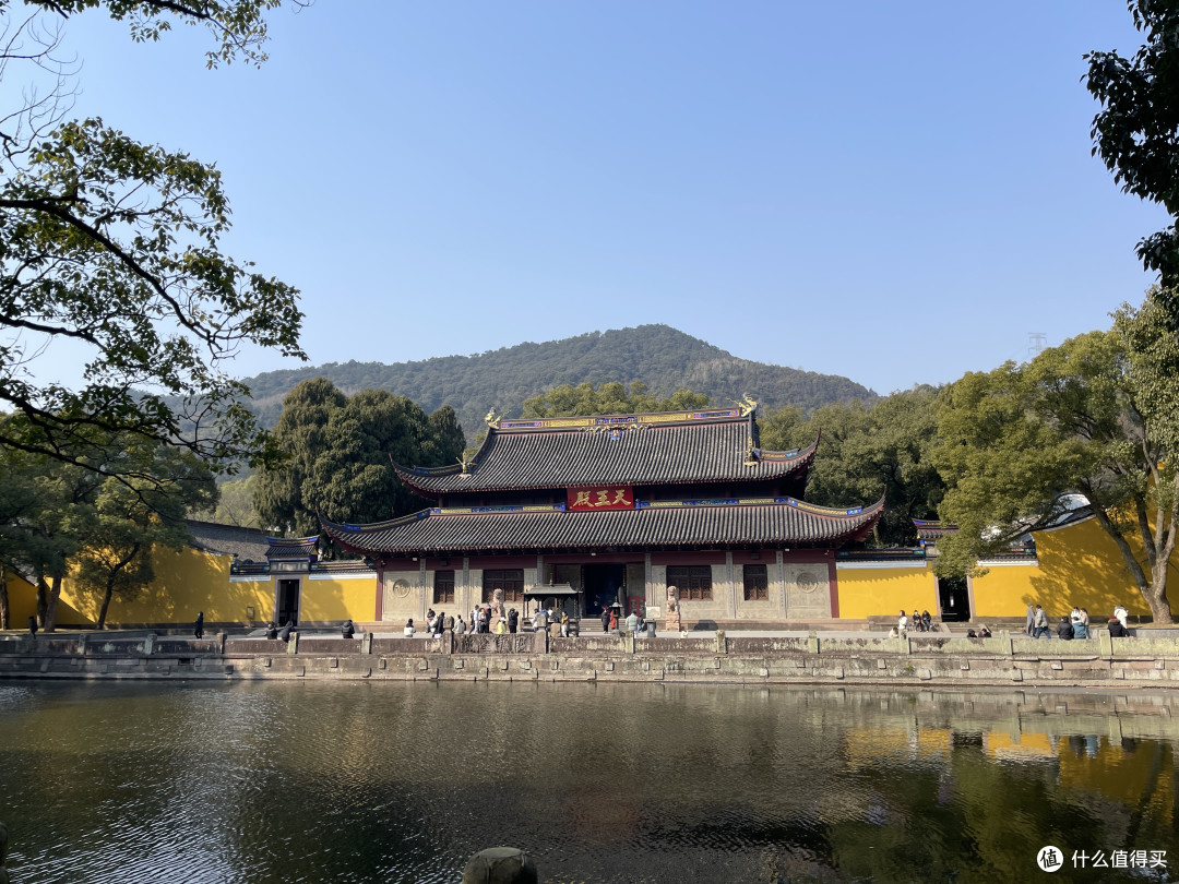 古朴庄严，