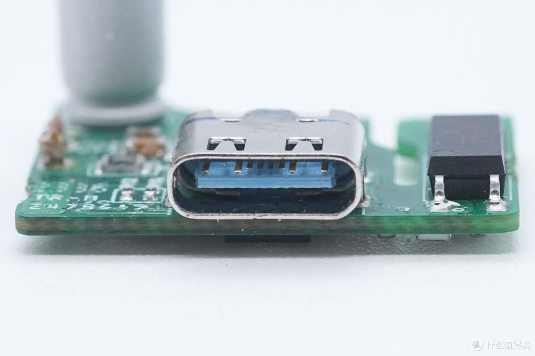 拆解报告:MUJI無印良品30W氮化镓快充充电器MS-FCW1CN