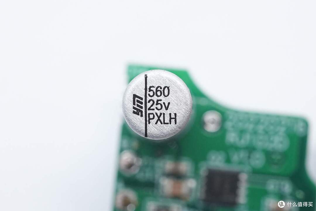 拆解报告:MUJI無印良品30W氮化镓快充充电器MS-FCW1CN