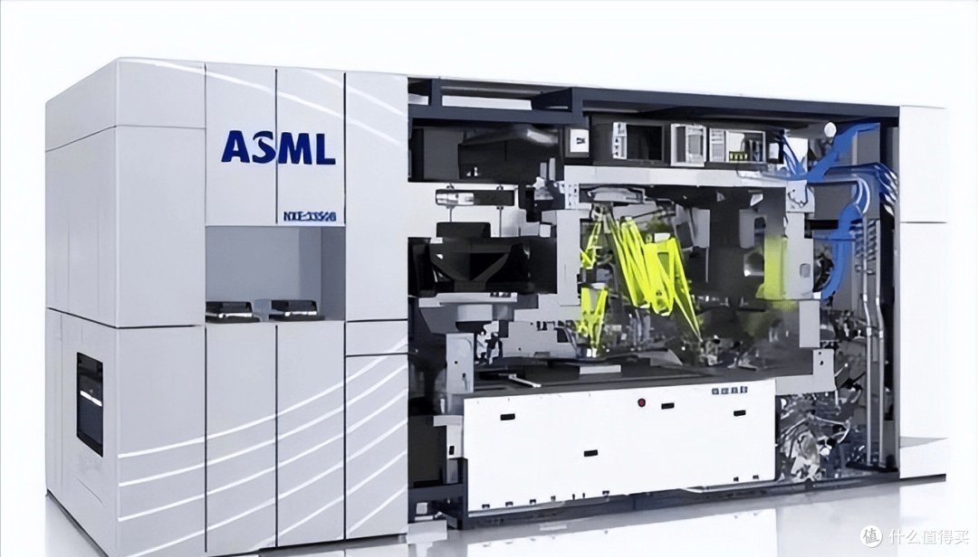 ASML 交付全球最先进光刻机：英特尔 2nm 工艺突围