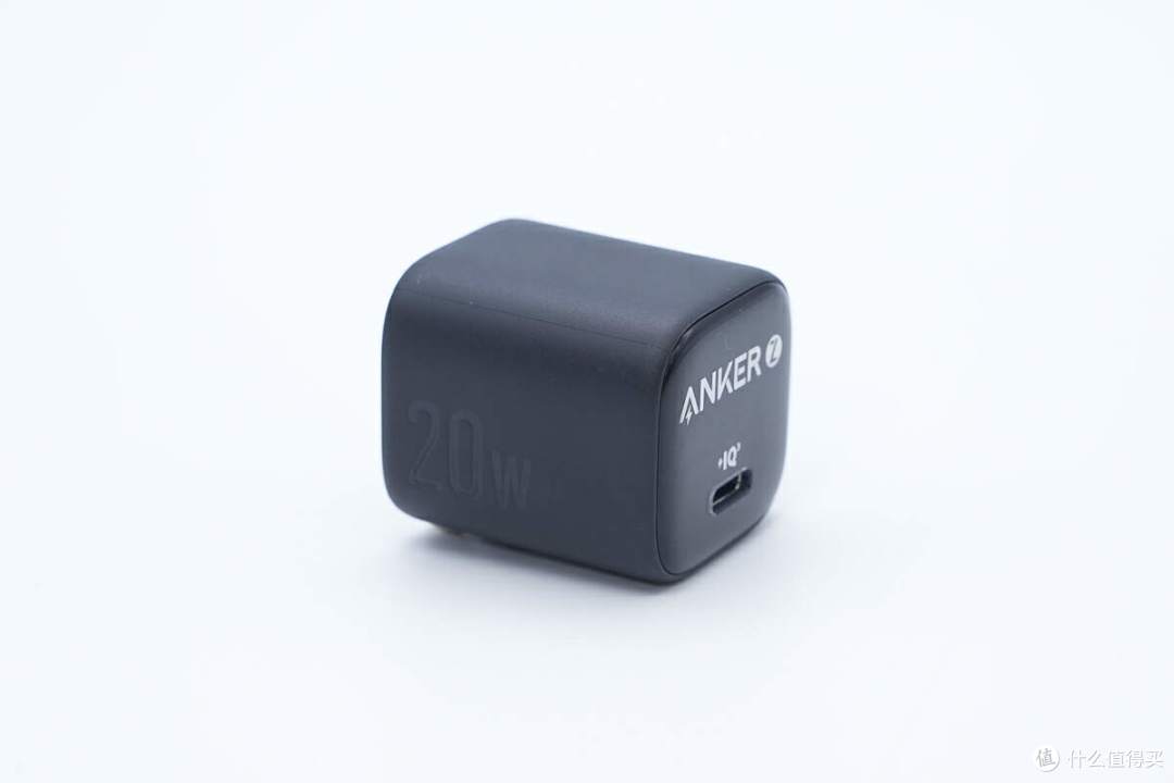 拆解报告：ANKER安克Zolo 20W氮化镓充电器A2699