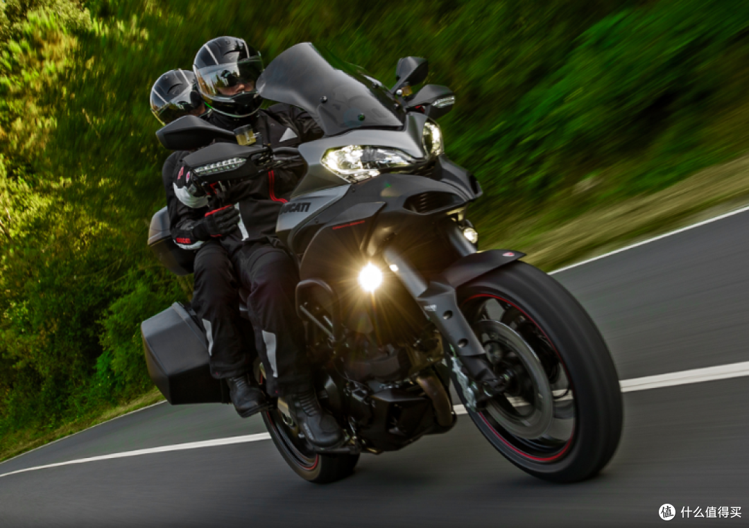 杜卡迪Multistrada 1200 S Granturismo多功能高端探险摩托车