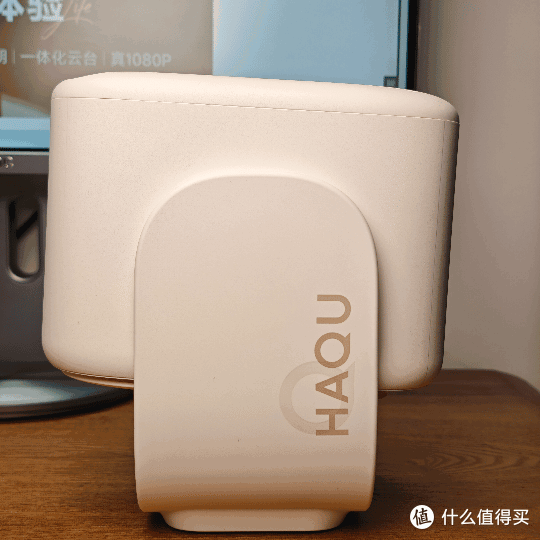 百元价位,千元体验,首款部署DeekSeek的投影仪——哈趣Q1投影仪