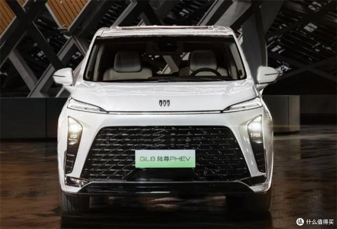 别克GL8官宣史低价,补贴后16万多就能买? 别克掀桌子了,官宣史低价,补贴后16万多就能买?
