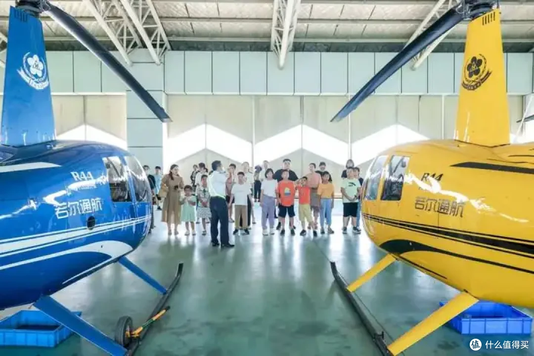 苏州三六六社会实践:青少年直升机户外研学体验,点燃航空梦想!