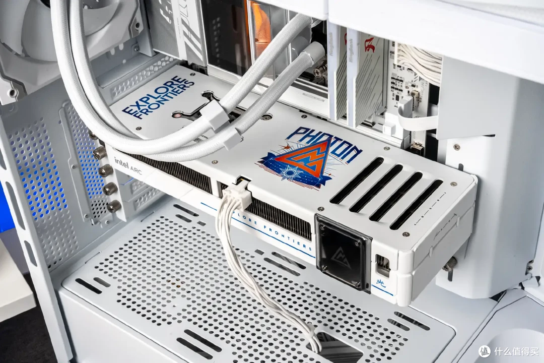2000元内新甜品,蓝戟intel B570 Photon显卡测评
