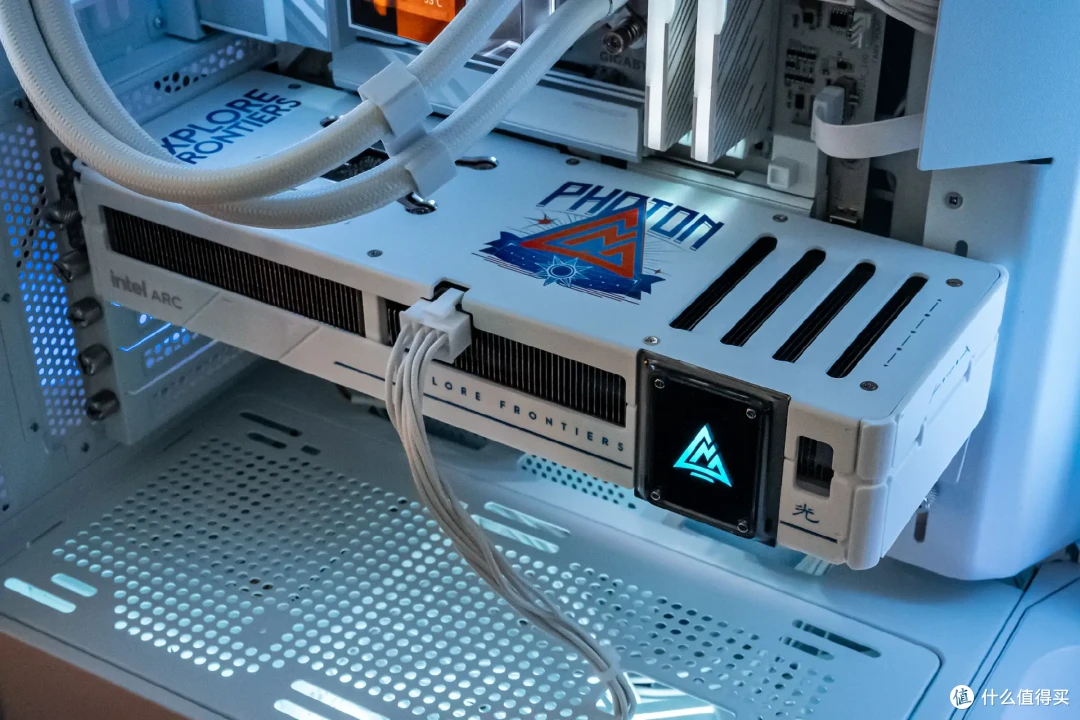 2000元内新甜品,蓝戟intel B570 Photon显卡测评