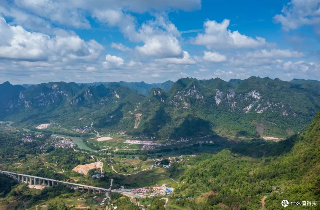 这4条藏在山山水水里的自驾线,抓紧了春天的流量密码!