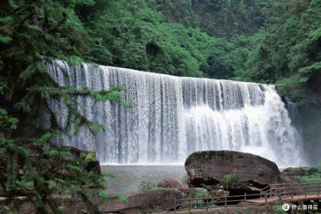这4条藏在山山水水里的自驾线,抓紧了春天的流量密码!
