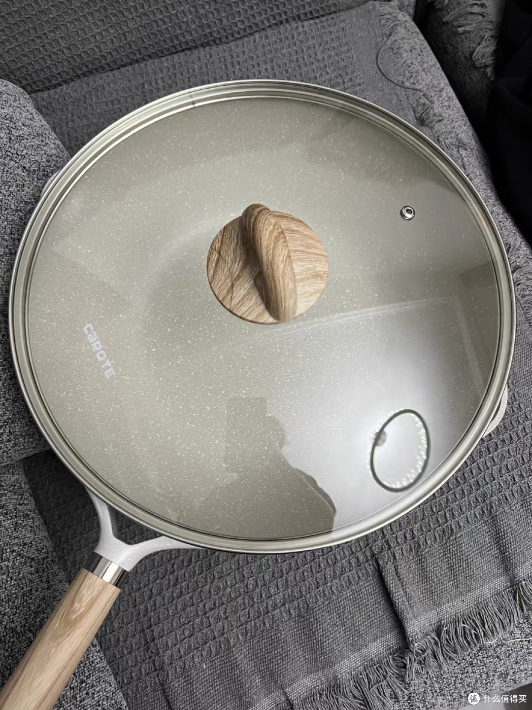 卡罗特不粘锅:厨房中的烹饪神器