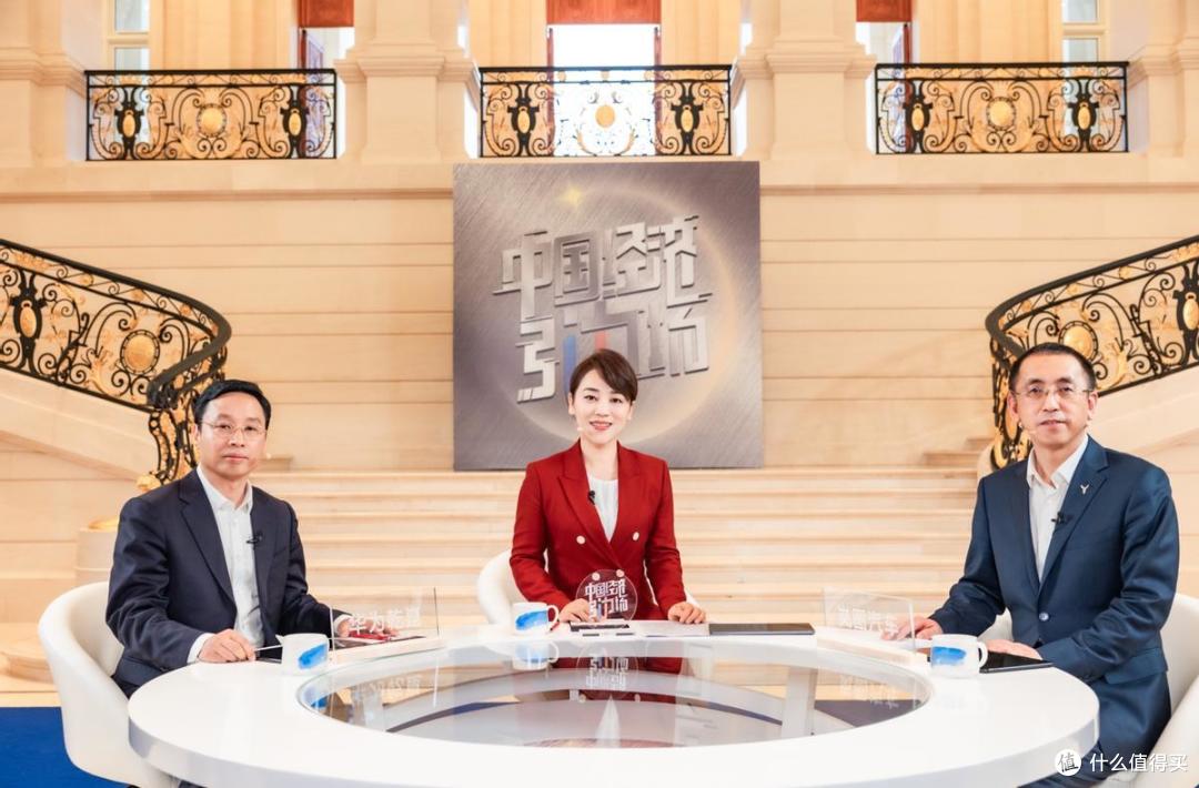 华为乾崑 X 岚图:全民智驾时代来临,汽车智能化如何破局?