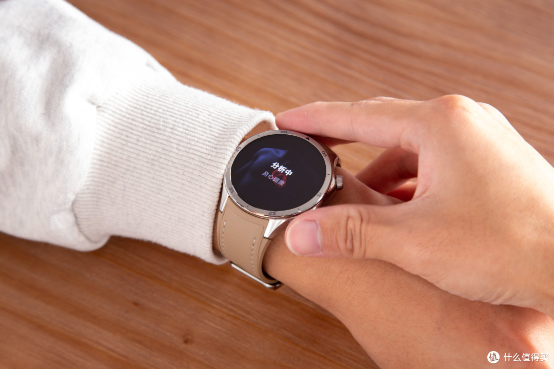 OPPO Watch X2提前上手，一款健康指标拉满的安卓表皇？