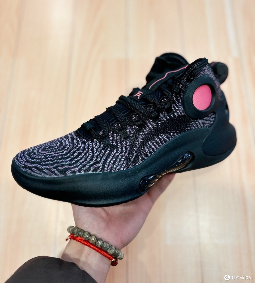 🏀 李宁 驭帅ULTRA 曜:篮球场上的“科技战靴”