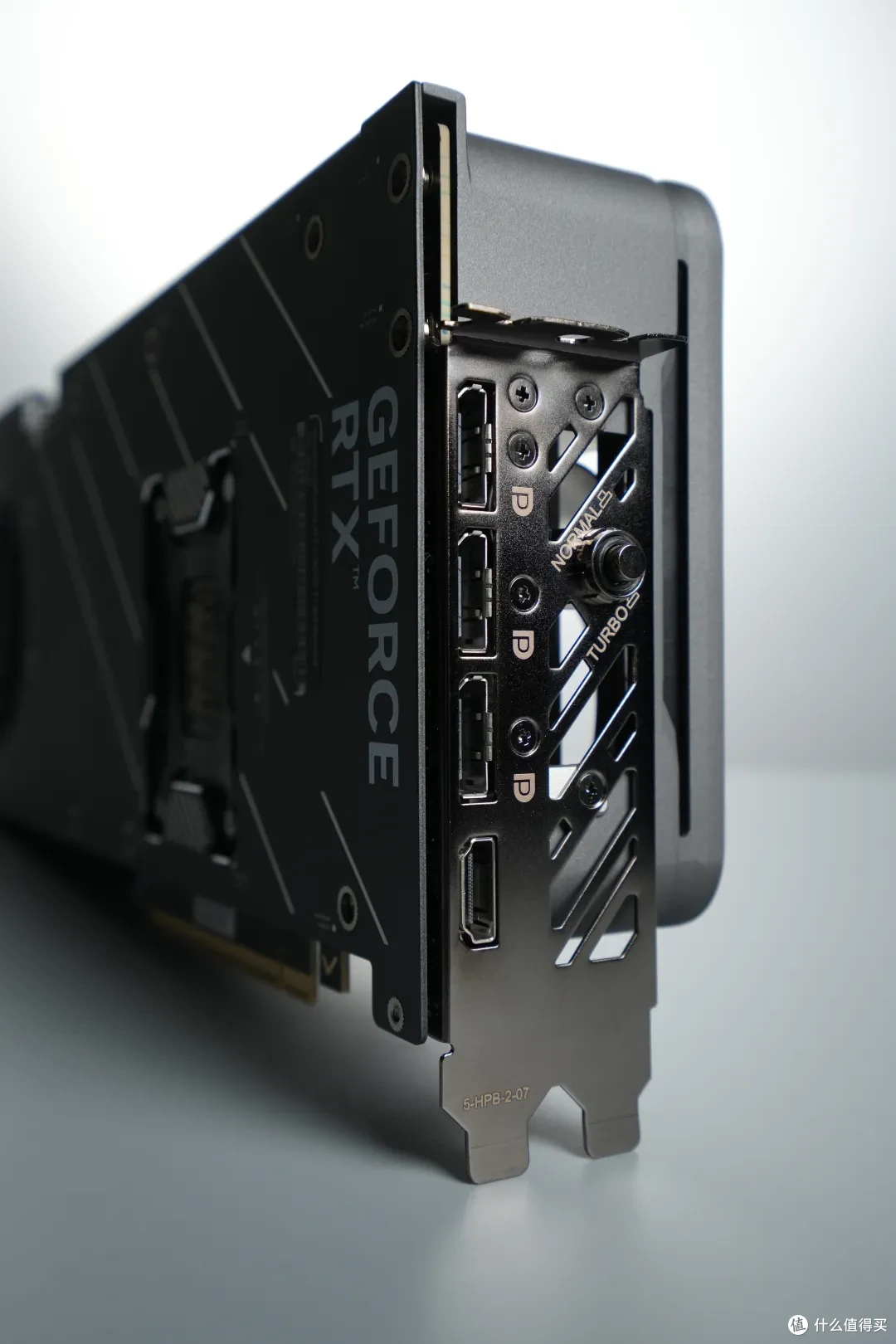 iGame RTX 5070 Ti AD OC ,首发开箱测试DLSS 4 AI加持
