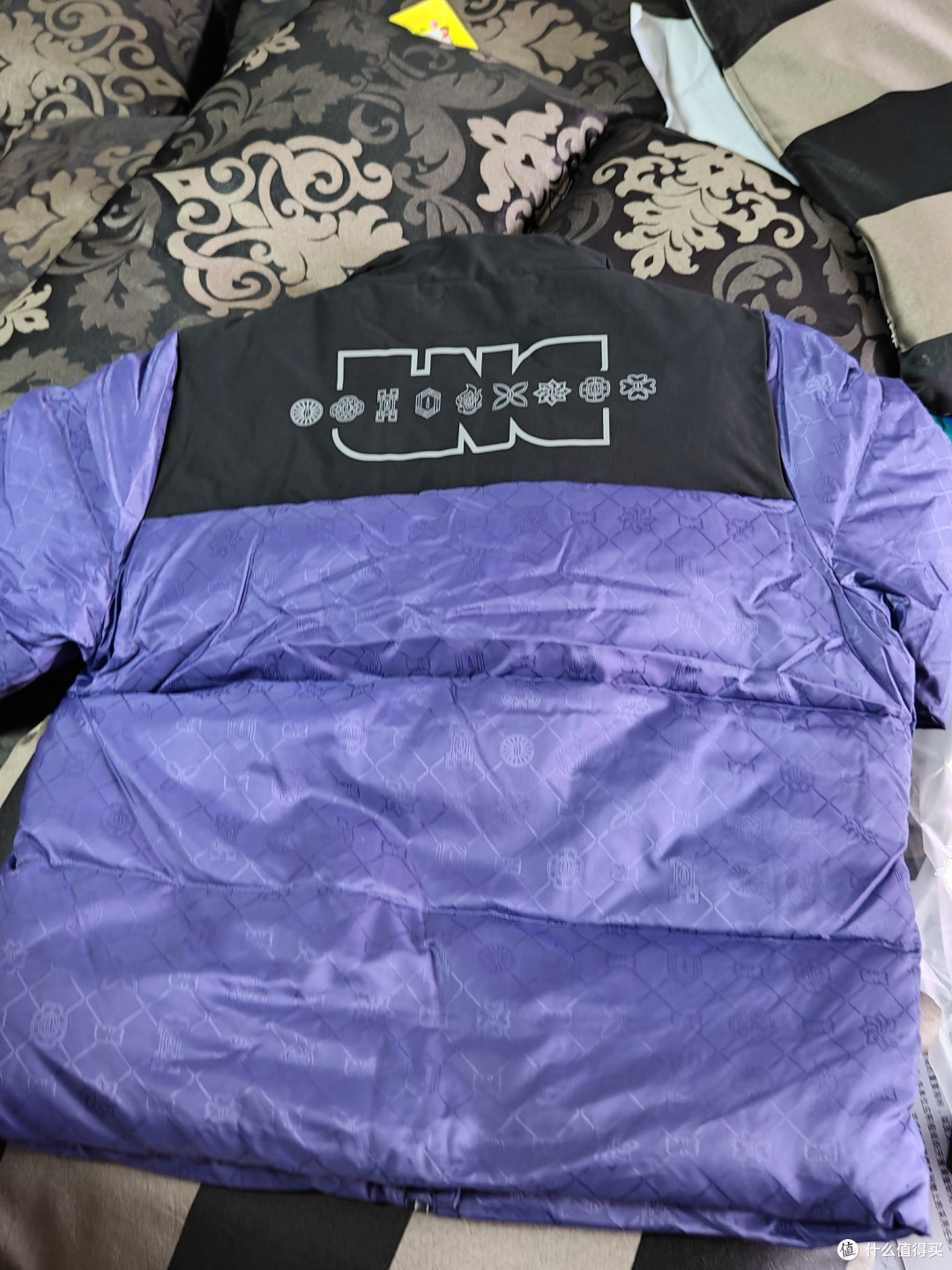超值一折入手李宁鬼灭之刃联名羽绒服,充绒量近200克