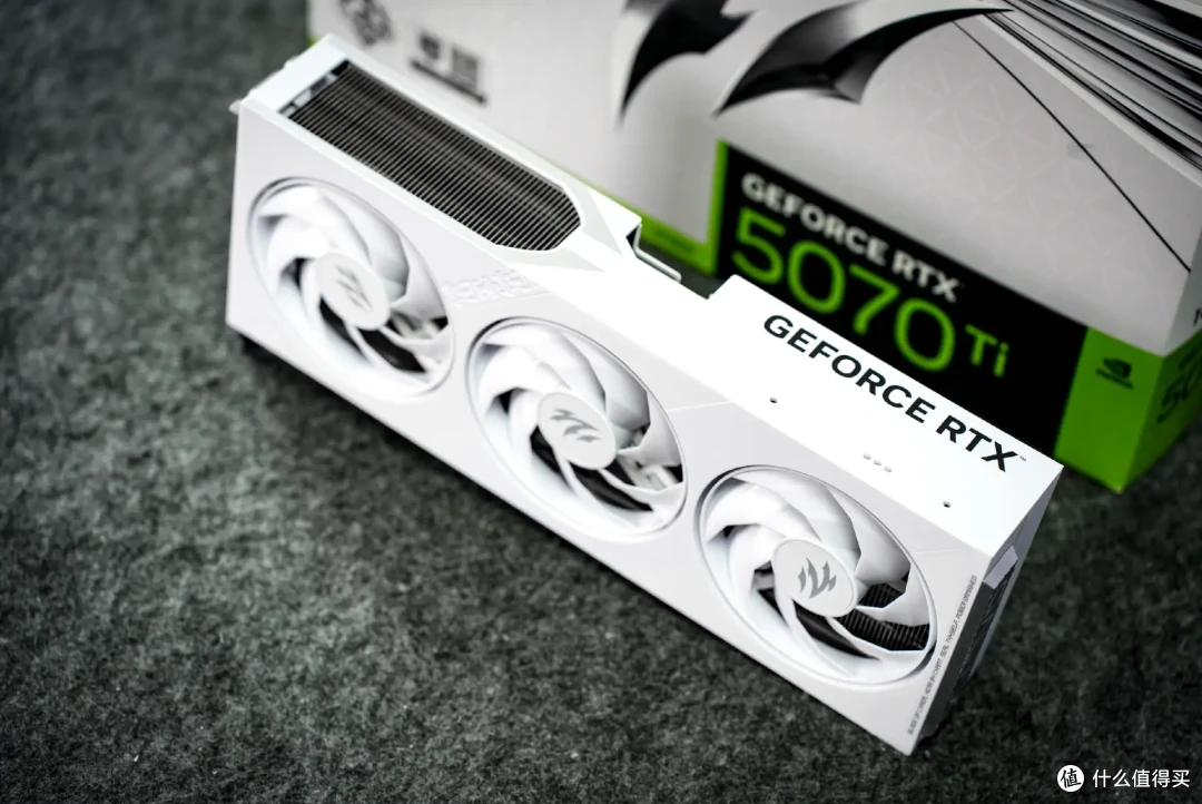 老黄家RTX50系最香的显卡是TA？影驰RTX 5070Ti圣刃OC实测