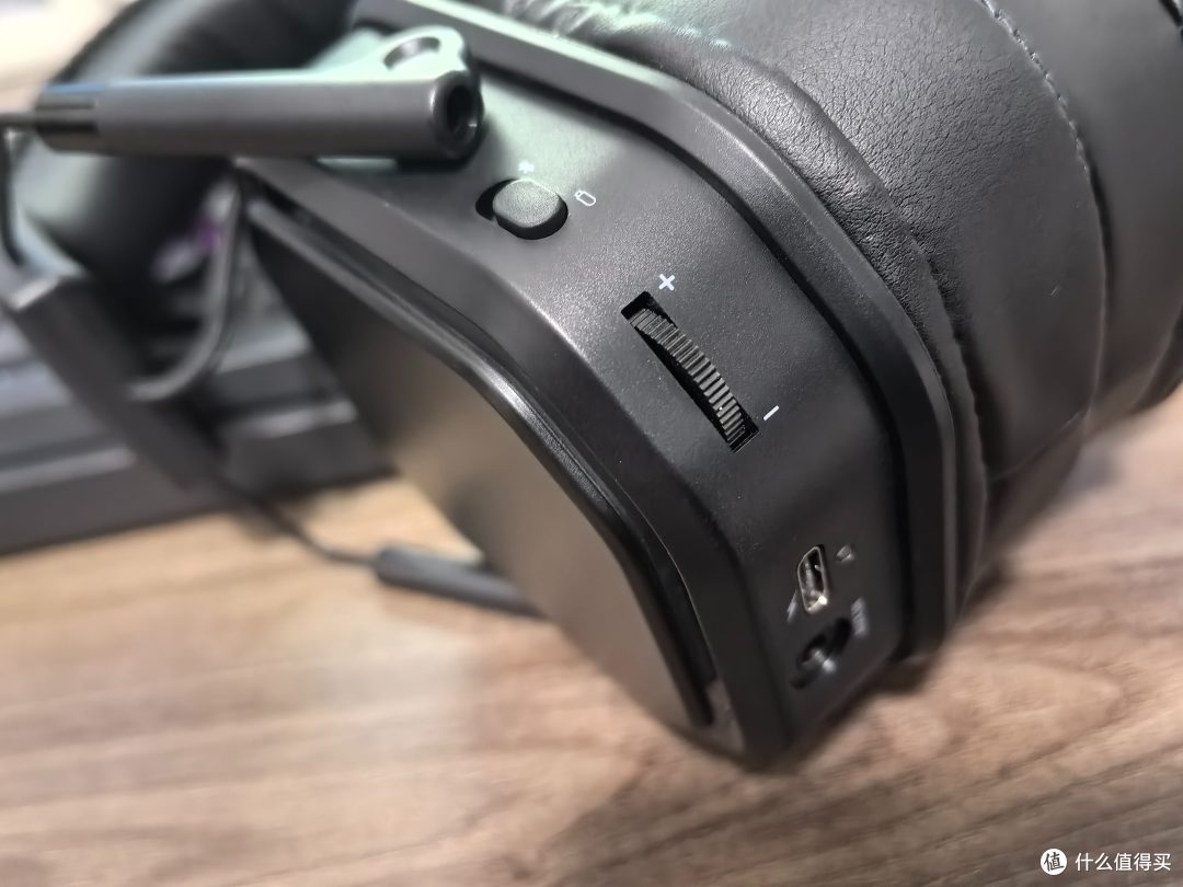 雷柏 VH850:多模无线RGB,音质卓越还舒适