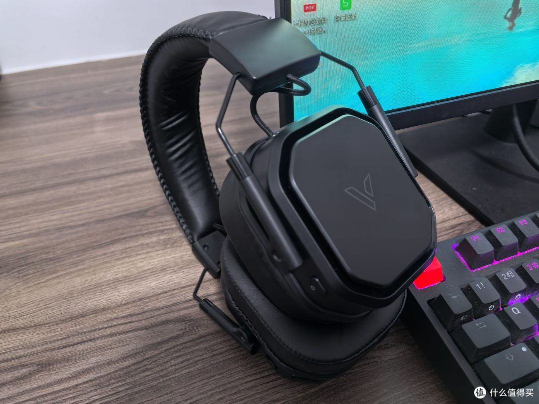 雷柏 VH850:多模无线RGB,音质卓越还舒适